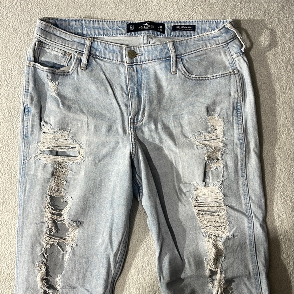 Hollister Jean